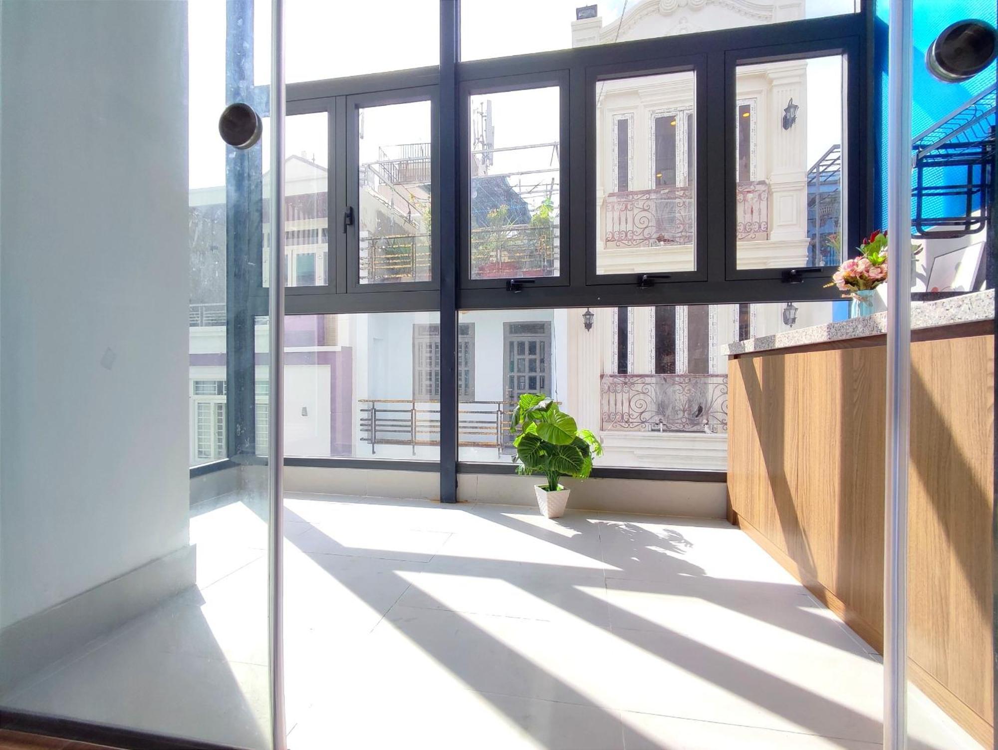 ホテル Yen House 09 ホーチミン市 エクステリア 写真